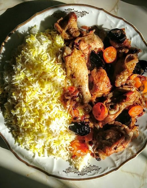Azerbaijani pilaf (chicken, chestnuts, dried fruits) 1 kg.