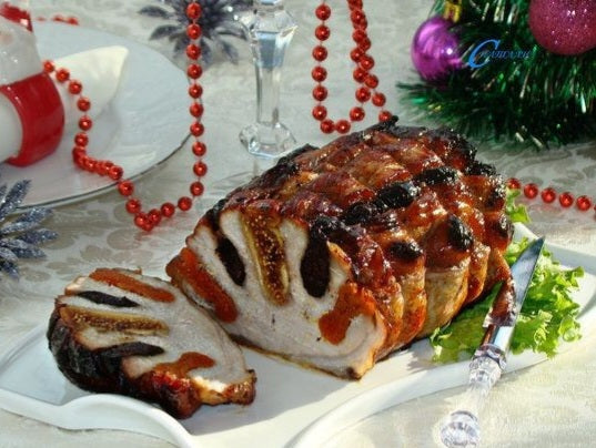 Baked pork with dried fruits and honey glaze 1 kg.