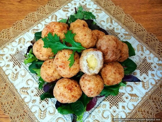 Chicken balls with cheese. 10 pcs.